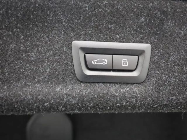 BMW 318 M-Sport Sedan