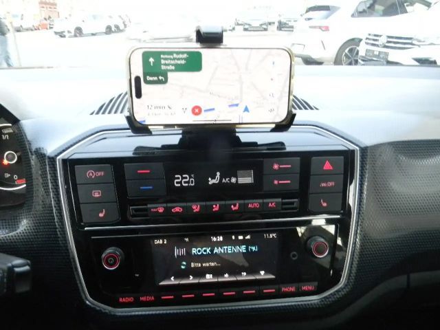 Volkswagen up! Move Move up!