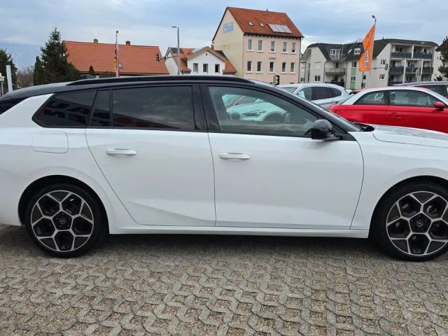 Opel Astra Sports Tourer Ultimate