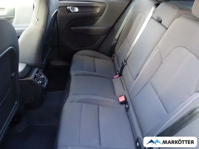 Volvo XC40 Core Recharge