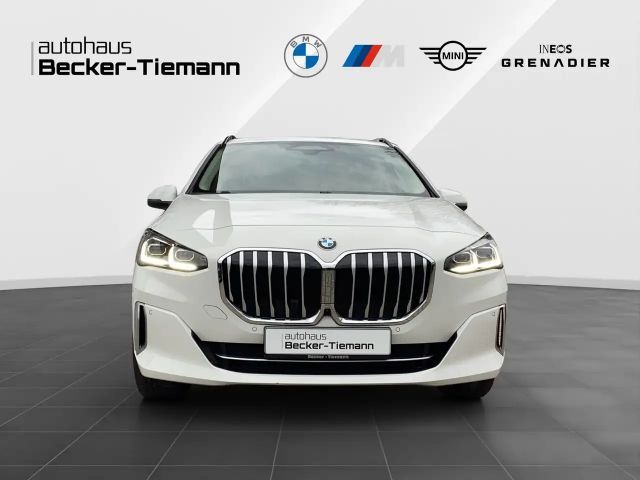 BMW 223 223i xDrive
