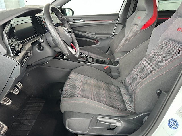 Volkswagen Golf 2.0 TSI GTI