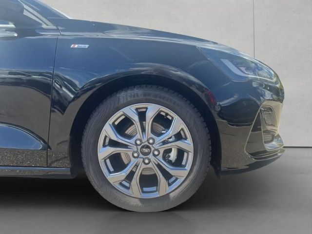 Ford Focus ST Line Wagon