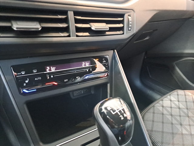 Volkswagen Taigo 1.0 TSI R-Line