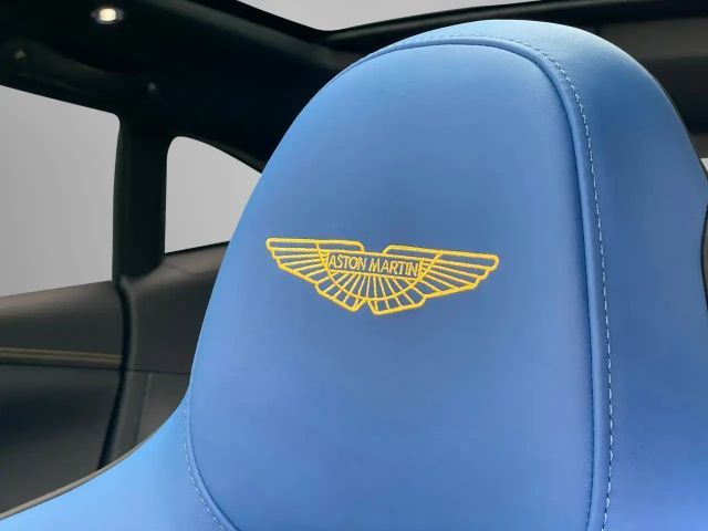 Aston Martin DBX 707