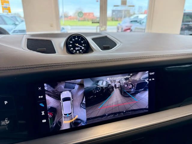 Porsche Cayenne E-Hybrid Turbo