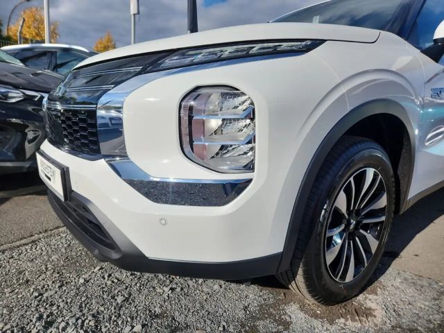 Mitsubishi Outlander 4WD