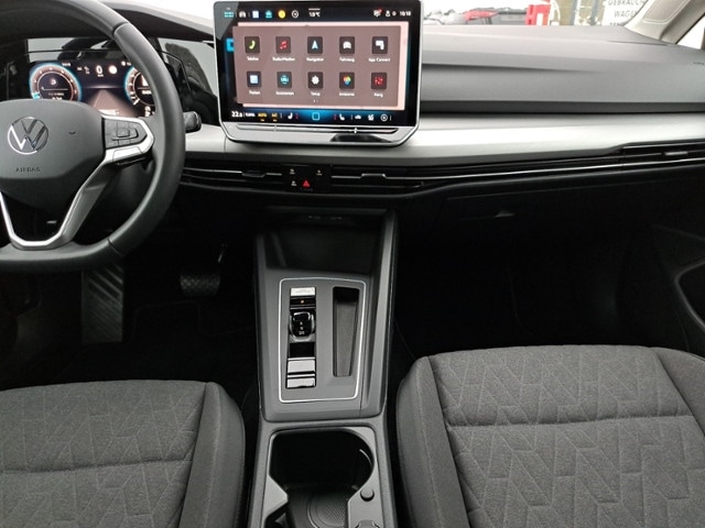 Volkswagen Golf 1.5 eTSI DSG Life Variant