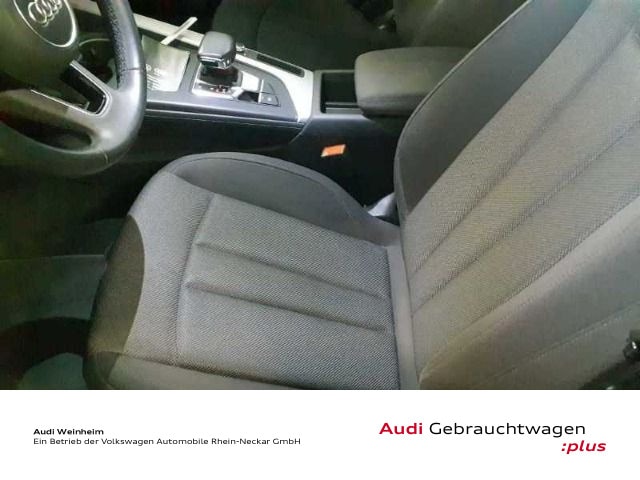 Audi A4 40 TFSI Avant S-Tronic