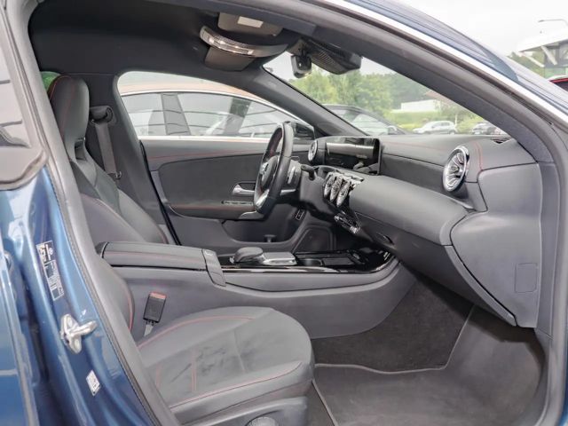 Mercedes-Benz CLA 250 AMG Line Shooting Brake