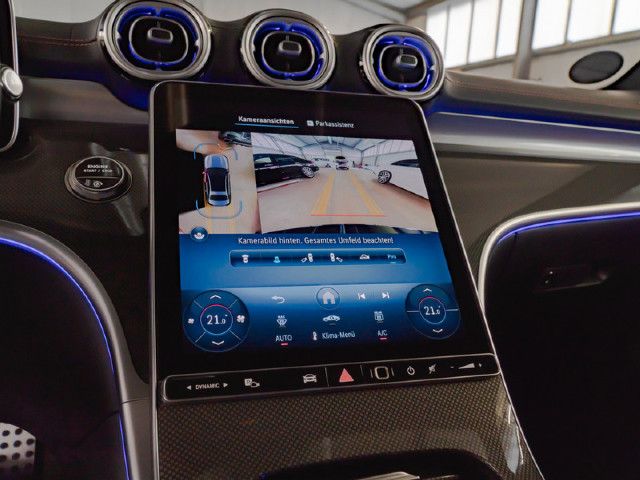 Mercedes-Benz C 200 AMG Line Sedan