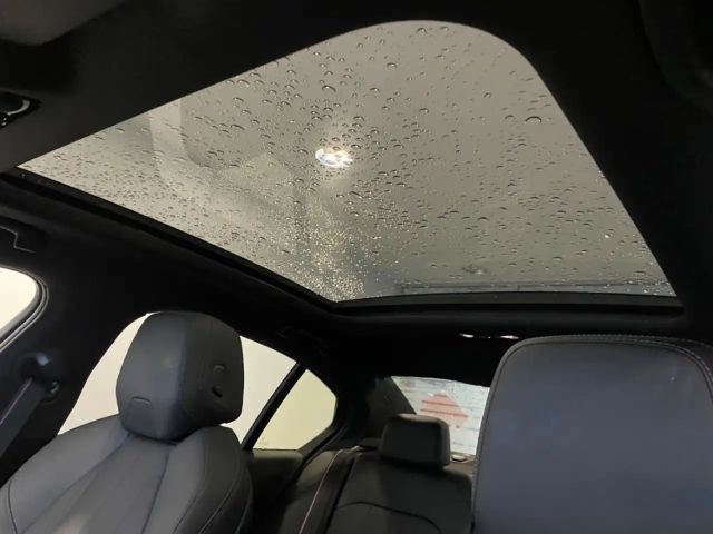 BMW 520 520i M-Sport Sedan