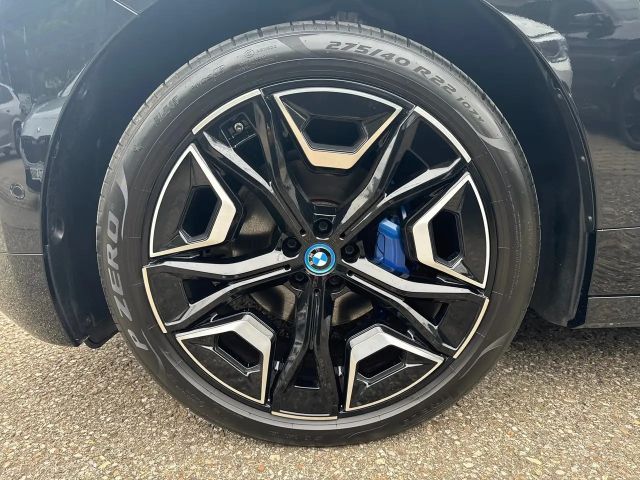 BMW iX xDrive40