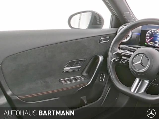 Mercedes-Benz A 250 4MATIC AMG Line