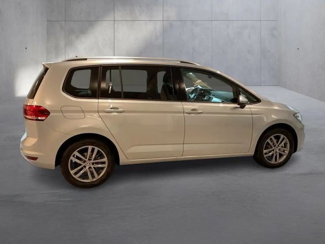 Volkswagen Touran DSG