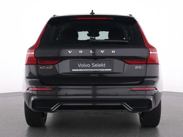 Volvo XC60 AWD Dark Plus