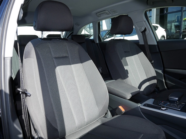 Audi A4 35 TFSI Avant S-Tronic