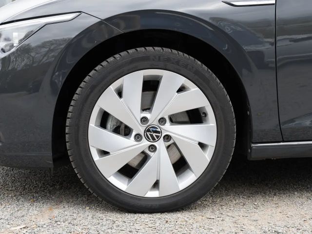 Volkswagen Golf 2.0 TSI 4Motion Golf VIII Style