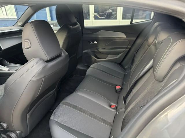 Peugeot 408 EAT8 GT-Line Hybrid