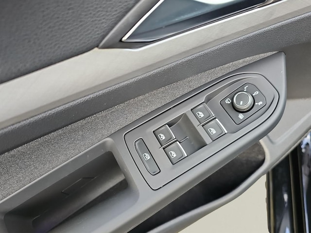 Volkswagen Golf Life Variant