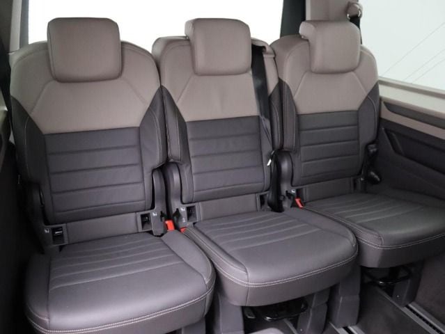 Volkswagen Multivan 2.0 TDI Lang Life T7