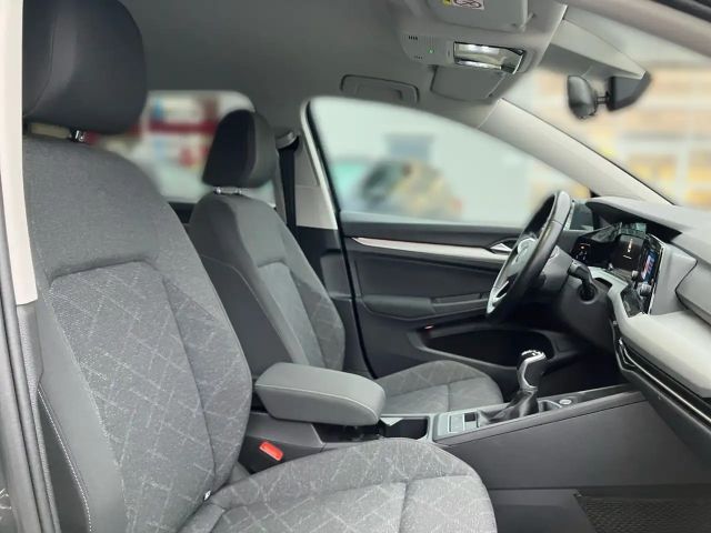 Volkswagen Golf 1.5 TSI Life Variant