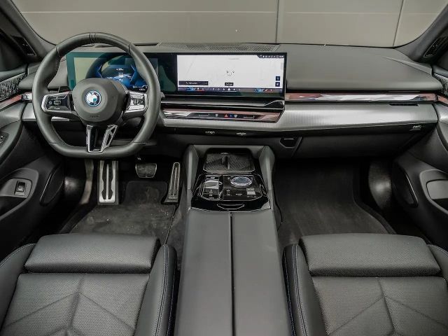 BMW i5 M-Sport Sedan eDrive40