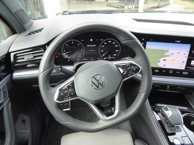 Volkswagen Touareg Touareg 3.0  R-L  DT210TDI A8A