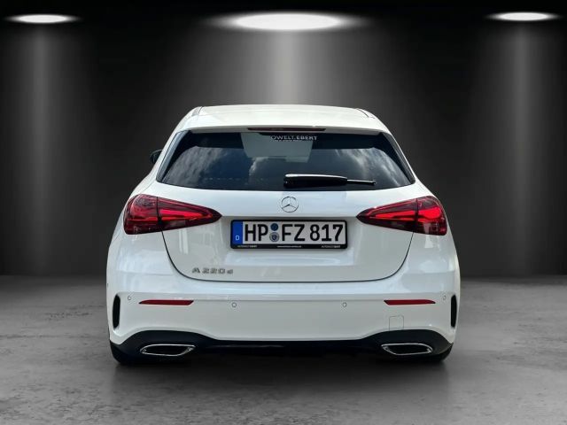 Mercedes-Benz A 220 A 220 d AMG Line Hatchback