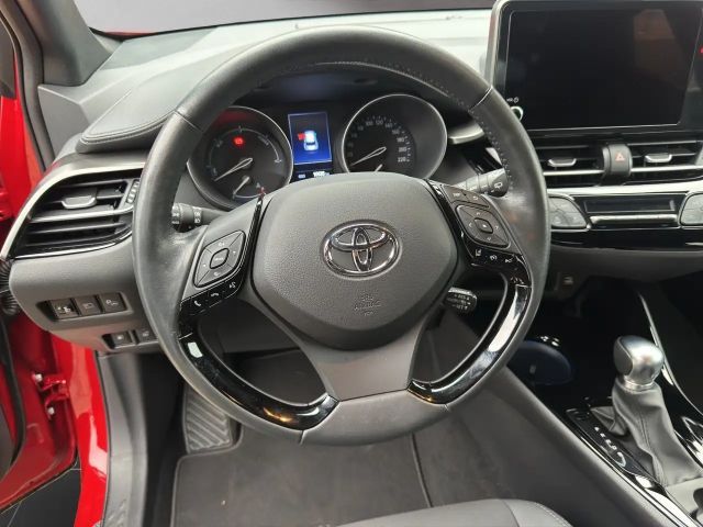 Toyota C-HR Hybride Team D