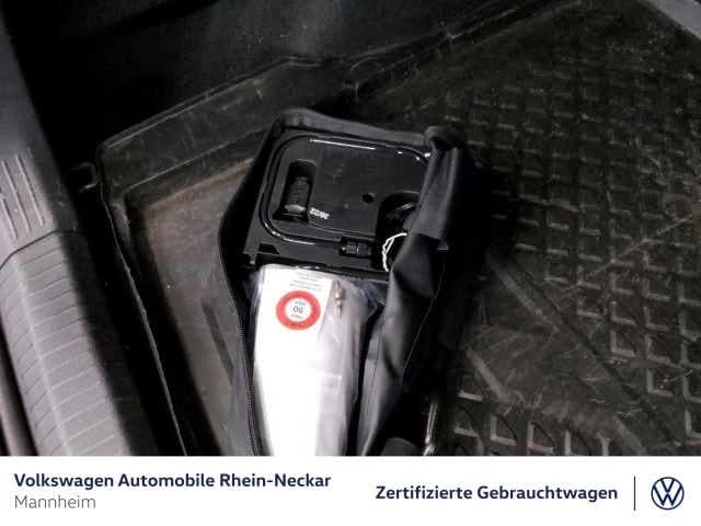 Volkswagen Golf 2.0 TDI DSG Golf VIII Style