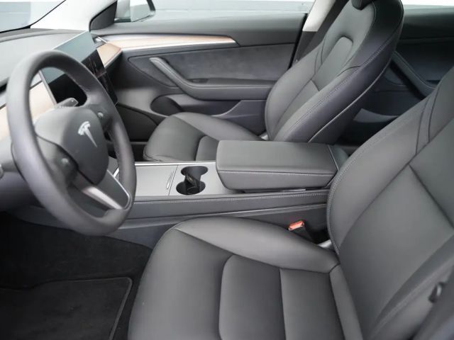 Tesla Model 3 Standard Range