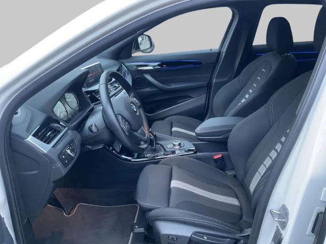 BMW X2 Sedan sDrive18i