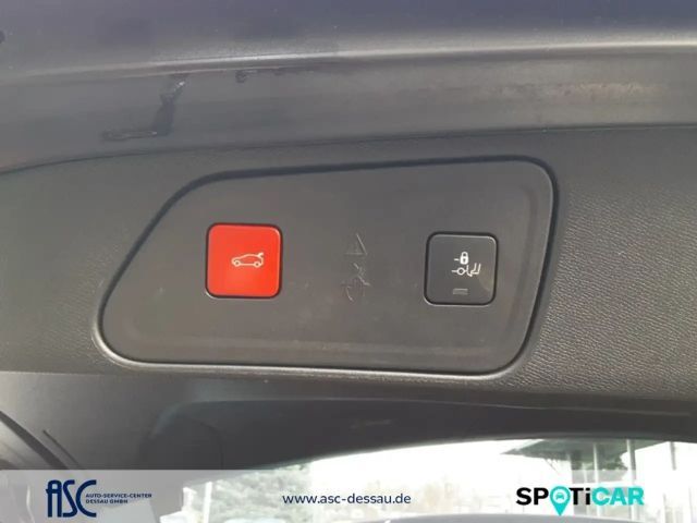 Peugeot 3008 N GTPK HY225EAT8 Navi, SHZ,Kamera,FocalSound,ACC S