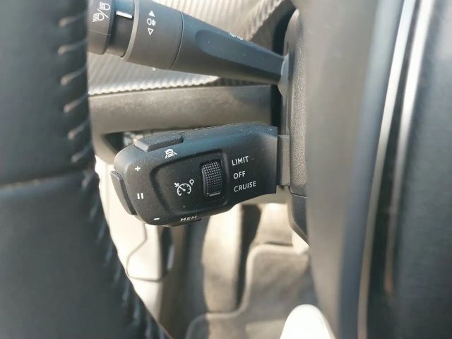 Peugeot E-2008 Allure Pack