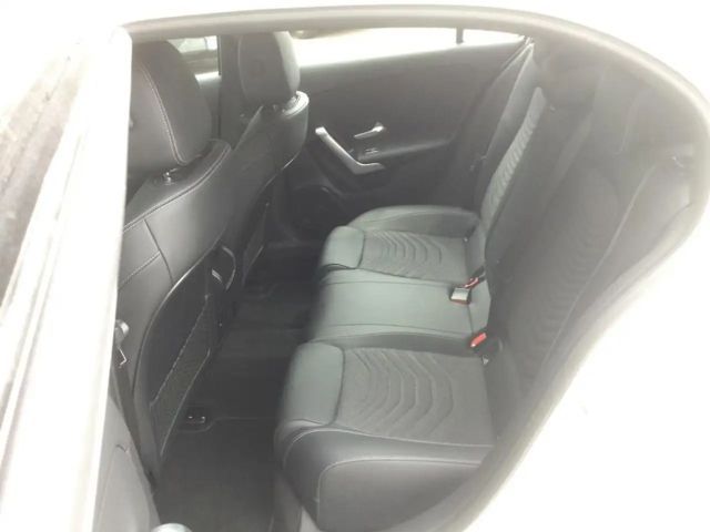 Mercedes-Benz A 220 4MATIC Progressive