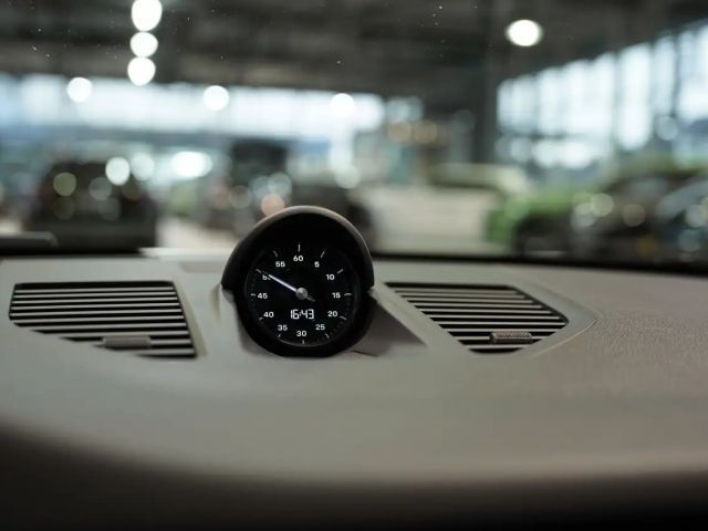 Porsche 911 Carrera Coupé GTS