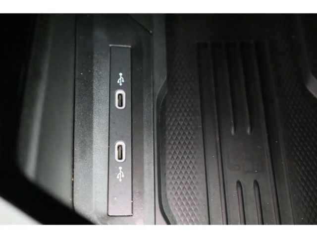 Skoda Superb 2.0 TDI Combi Selection