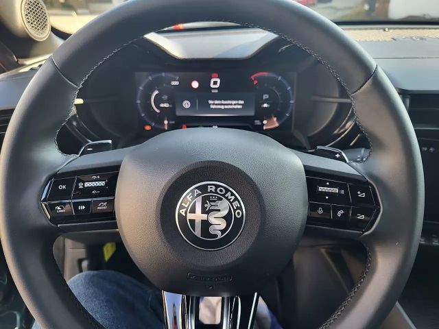 Alfa Romeo Junior Ibrida