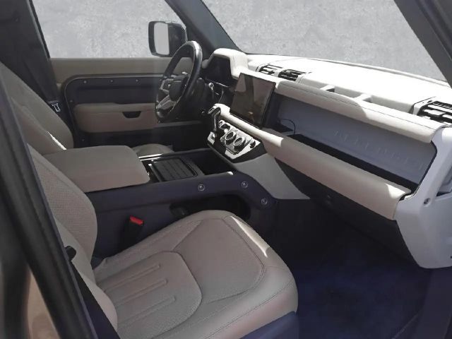 Land Rover Defender 110 D250