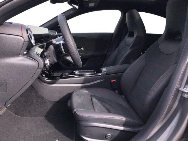 Mercedes-Benz CLA 220 AMG Line CLA 220 d Coupé