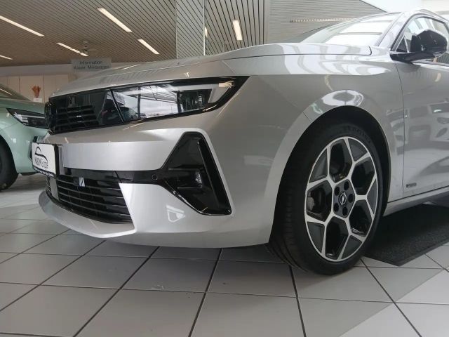 Opel Astra Sports Tourer Ultimate