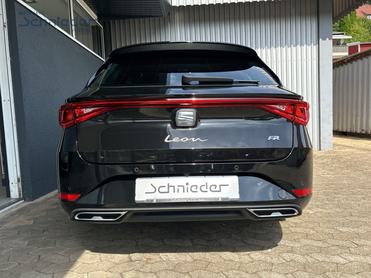 Seat Leon 1.5 eTSI DSG FR-lijn Sportstourer