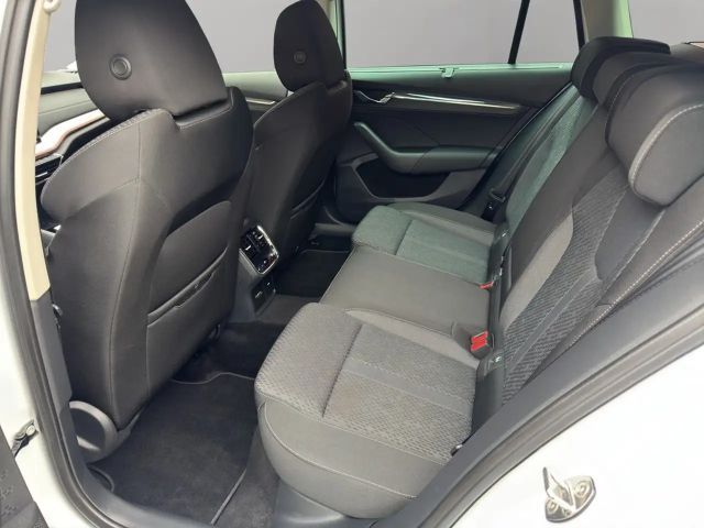 Skoda Octavia Combi iV