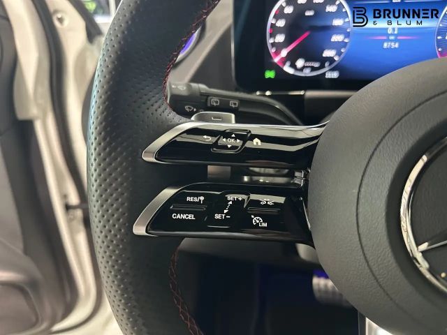 Mercedes-Benz GLA 200 AMG Line