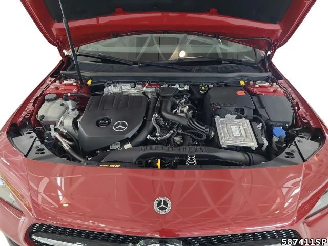 Mercedes-Benz CLA 200 AMG Line