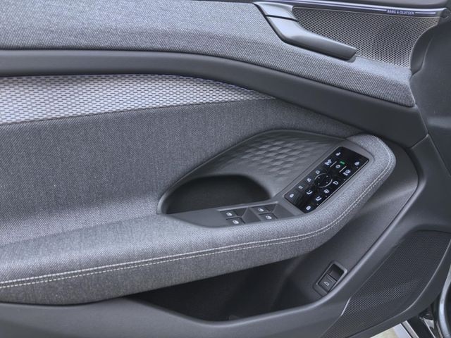 Audi A6 Avant Quattro S-Tronic