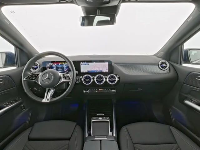 Mercedes-Benz B 200 Progressive Sedan