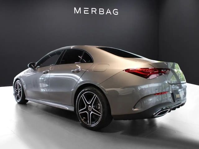 Mercedes-Benz CLA 200 AMG Line Coupé