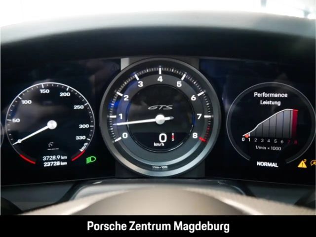 Porsche 992 Cabrio Carrera GTS